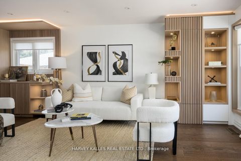 Photo 3 at 35 Manorglen Crescent, Malvern West, Toronto