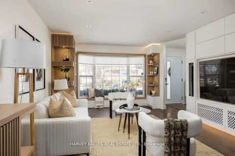 Photo 5 at 35 Manorglen Crescent, Malvern West, Toronto