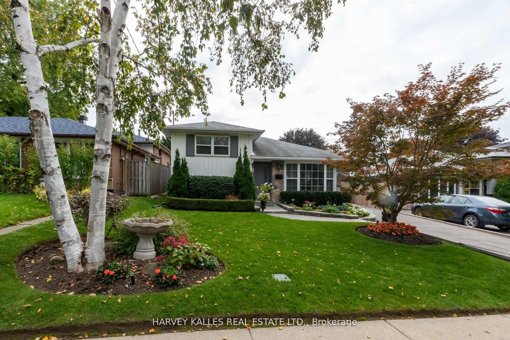 35 Manorglen Crescent, Malvern West, Toronto 