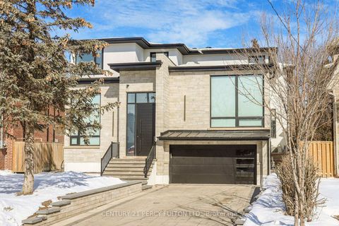 Photo 2 at 128 Anndale Drive, Willowdale East, Toronto
