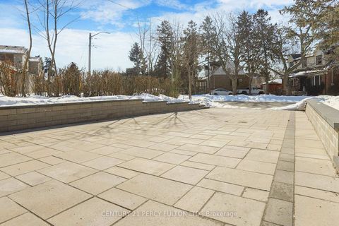 Photo 3 at 128 Anndale Drive, Willowdale East, Toronto