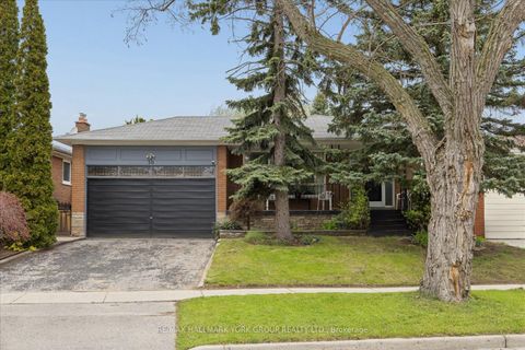Photo 1 at 30 Briarbluff Avenue, West Hill, Toronto