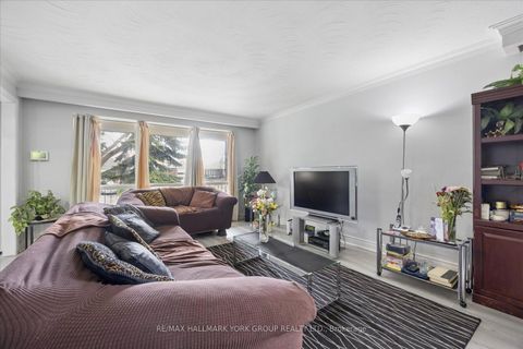 Photo 6 at 30 Briarbluff Avenue, West Hill, Toronto