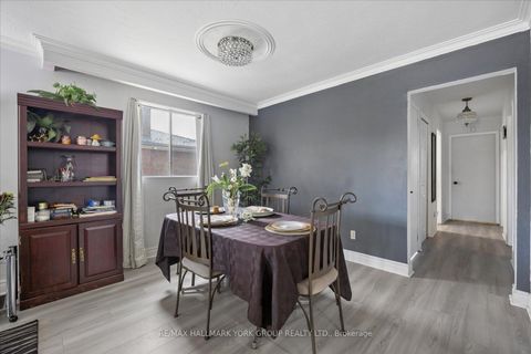 Photo 10 at 30 Briarbluff Avenue, West Hill, Toronto