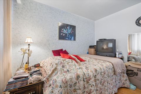 Photo 20 at 30 Briarbluff Avenue, West Hill, Toronto