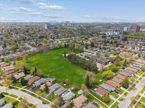 Photo 49 at 30 Briarbluff Avenue, West Hill, Toronto