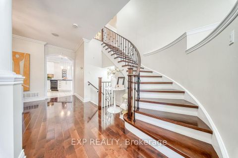 Photo 6 at 42 Grand Oak Drive, Oak Ridges, Richmond Hill
