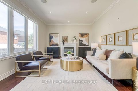 Photo 15 at 42 Grand Oak Drive, Oak Ridges, Richmond Hill