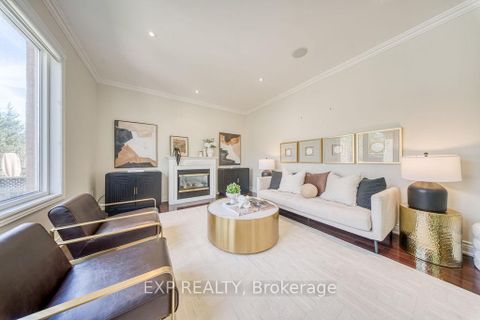 Photo 17 at 42 Grand Oak Drive, Oak Ridges, Richmond Hill