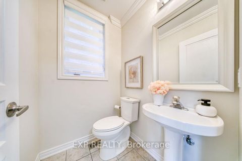 Photo 20 at 42 Grand Oak Drive, Oak Ridges, Richmond Hill