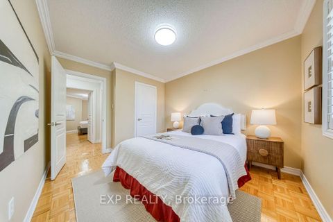 Photo 30 at 42 Grand Oak Drive, Oak Ridges, Richmond Hill