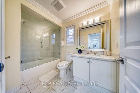 Photo 31 at 42 Grand Oak Drive, Oak Ridges, Richmond Hill