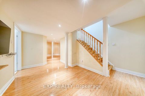 Photo 36 at 42 Grand Oak Drive, Oak Ridges, Richmond Hill
