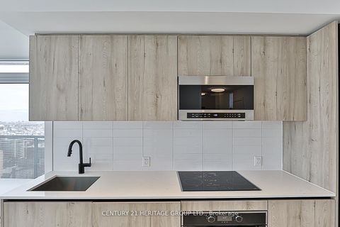 Photo 9 at 2311 - 117 Broadway Avenue, Mount Pleasant West, Toronto