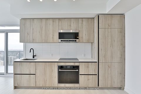 Photo 10 at 2311 - 117 Broadway Avenue, Mount Pleasant West, Toronto