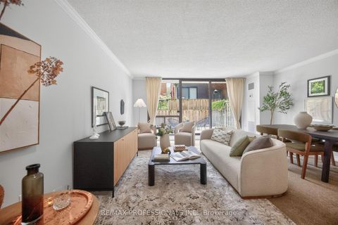 Photo 5 at 122 - 80 Quebec Avenue, High Park North, Toronto