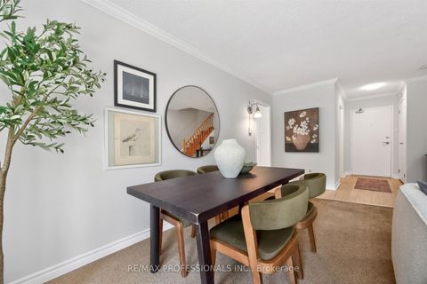 Photo 11 at 122 - 80 Quebec Avenue, High Park North, Toronto