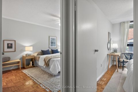 Photo 16 at 122 - 80 Quebec Avenue, High Park North, Toronto