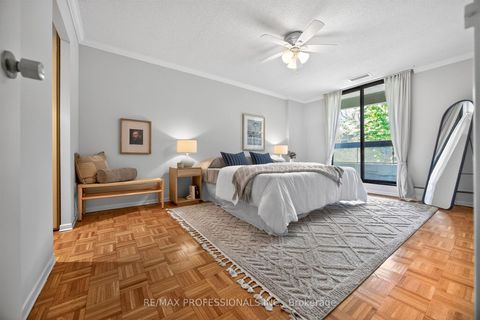 Photo 17 at 122 - 80 Quebec Avenue, High Park North, Toronto