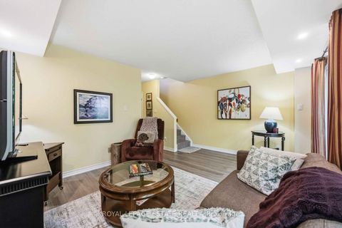 Photo 18 at 123 - 90 Edgewood Avenue, Woodbine Corridor, Toronto