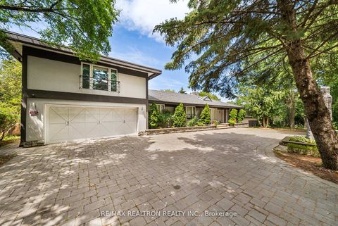 Photo 6 at 318 Centre Street, Uplands, Vaughan