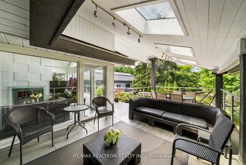 Photo 12 at 318 Centre Street, Uplands, Vaughan