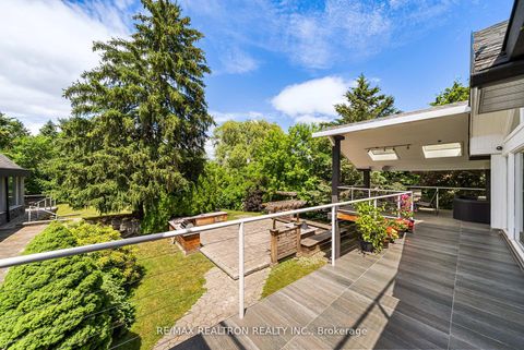 Photo 16 at 318 Centre Street, Uplands, Vaughan