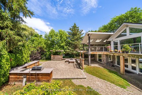 Photo 17 at 318 Centre Street, Uplands, Vaughan