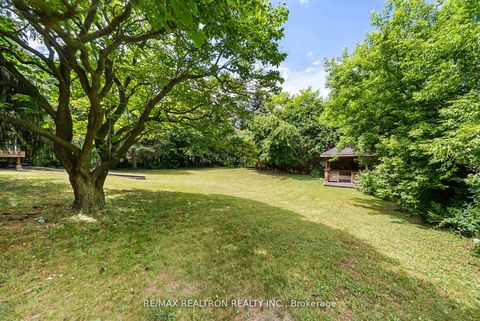 Photo 22 at 318 Centre Street, Uplands, Vaughan