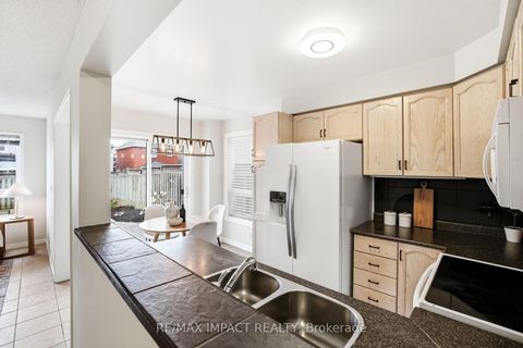 Photo 13 at 31 Shipley Avenue, Newcastle, Clarington