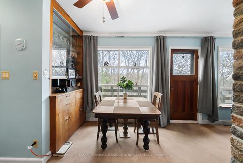 Photo 9 at 30 Rambert Crescent, Swansea, Toronto