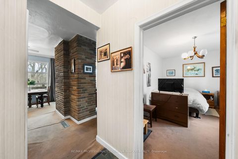 Photo 20 at 30 Rambert Crescent, Swansea, Toronto