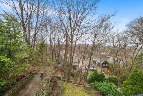 Photo 22 at 30 Rambert Crescent, Swansea, Toronto