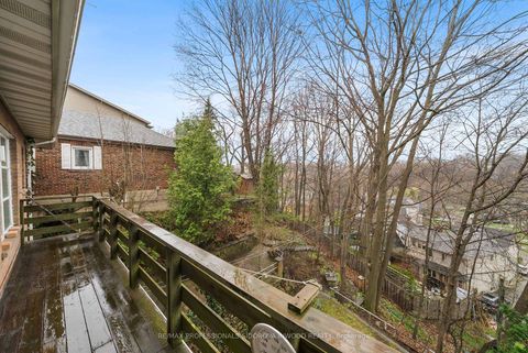 Photo 23 at 30 Rambert Crescent, Swansea, Toronto