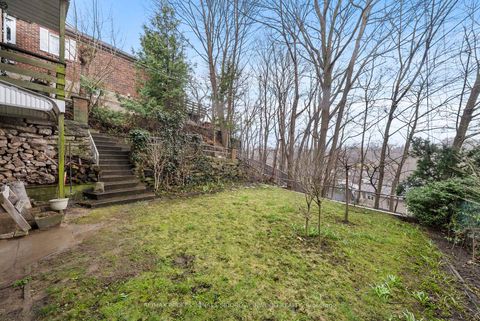 Photo 45 at 30 Rambert Crescent, Swansea, Toronto
