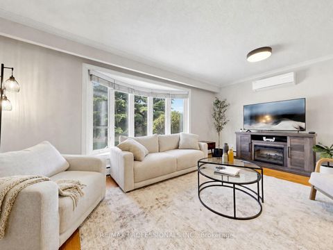 Photo 4 at 50 Elinor Avenue, Maryvale, Toronto