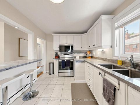Photo 13 at 50 Elinor Avenue, Maryvale, Toronto