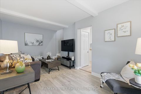 Photo 7 at 239 Verdun Road, Central, Oshawa