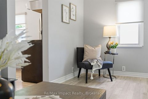 Photo 8 at 239 Verdun Road, Central, Oshawa