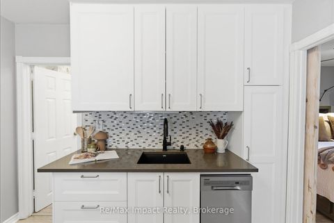 Photo 11 at 239 Verdun Road, Central, Oshawa