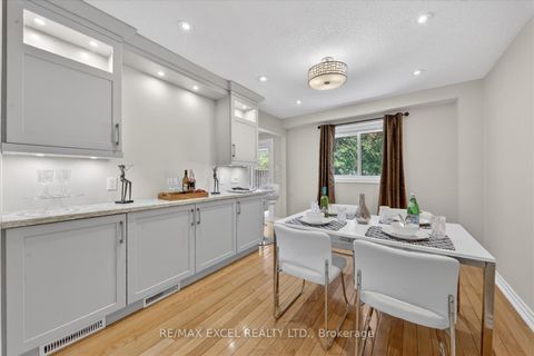 Photo 7 at 18 Scotney Grove, Malvern, Toronto