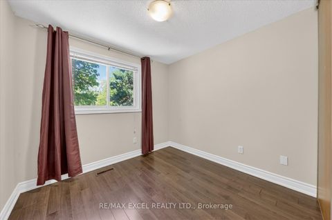Photo 20 at 18 Scotney Grove, Malvern, Toronto