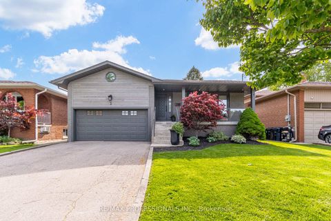 Photo 0 at 3 Burin Court, West Deane, Toronto