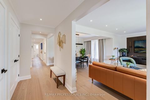 Photo 3 at 3 Burin Court, West Deane, Toronto
