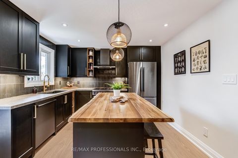 Photo 14 at 3 Burin Court, West Deane, Toronto