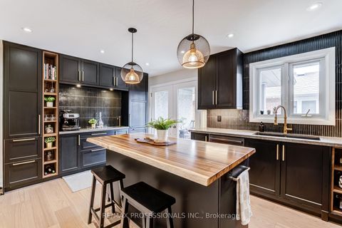 Photo 15 at 3 Burin Court, West Deane, Toronto