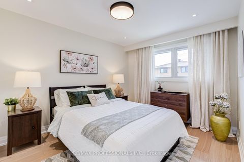 Photo 25 at 3 Burin Court, West Deane, Toronto