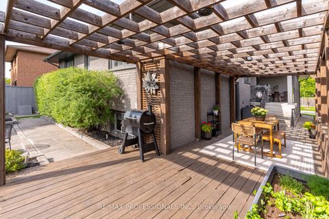 Photo 44 at 3 Burin Court, West Deane, Toronto