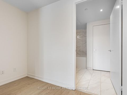 Photo 8 at 1615 - 85 Wood Street, Yonge Corridor, Toronto