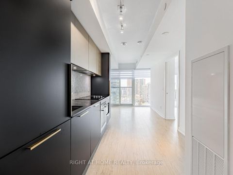 Photo 10 at 1615 - 85 Wood Street, Yonge Corridor, Toronto
